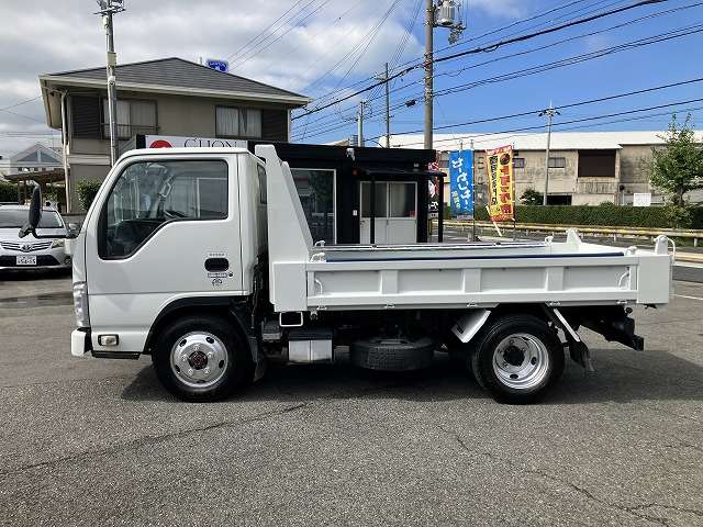 Isuzu Elf 11