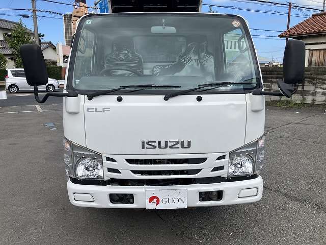 Isuzu Elf 2