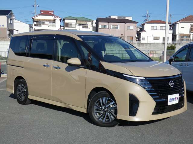 Nissan Serena 7