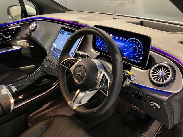 Mercedes-Benz EQE SUV 12