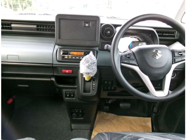 Suzuki Spacia Base 9