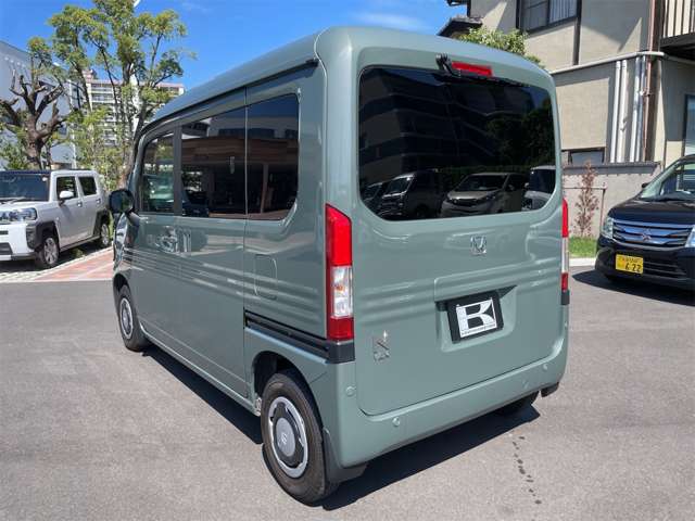 Honda N-VAN 8