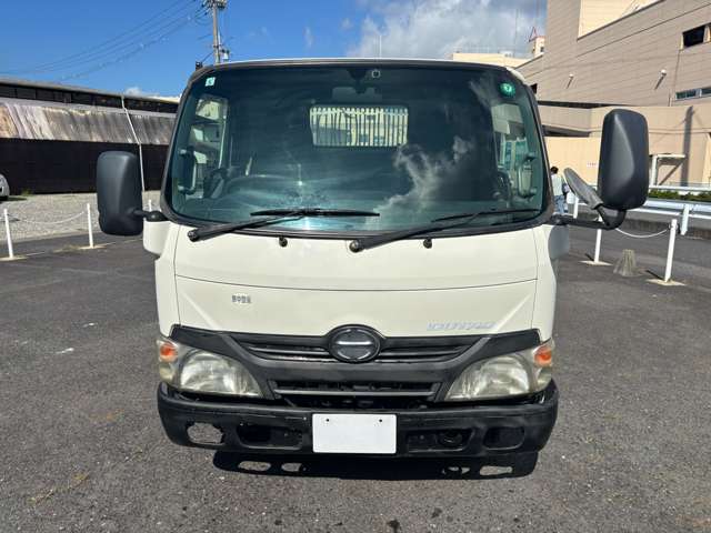 Hino Dutro 2
