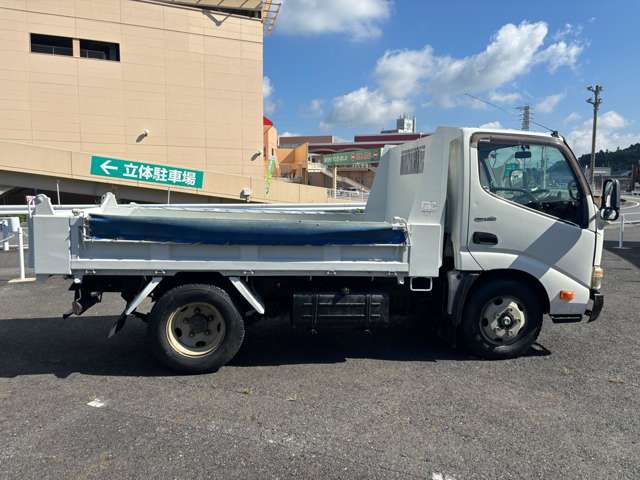 Hino Dutro 5