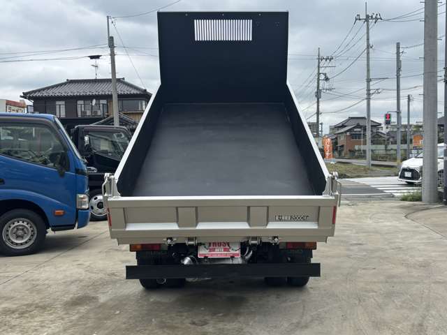 Mitsubishi Fuso Canter 8