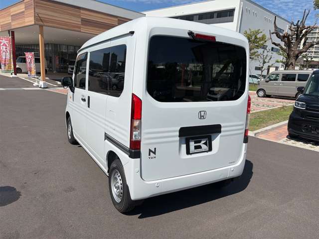 Honda N-VAN 12