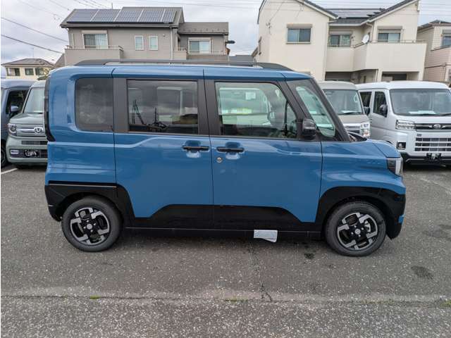 Mitsubishi Delica Mini 8