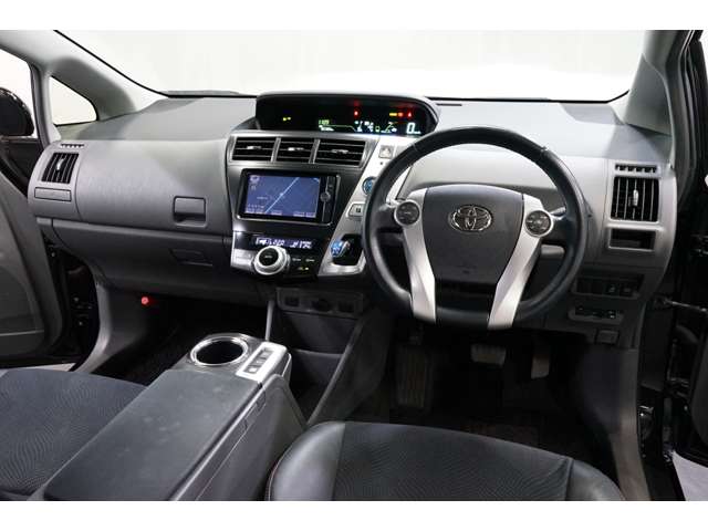 Toyota Prius α 2