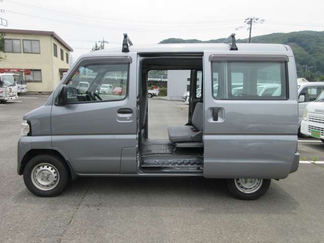 Nissan NV100 Clipper 10