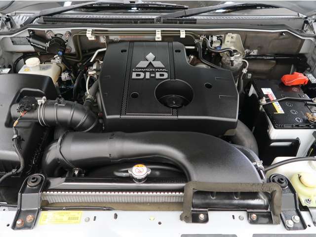 Mitsubishi Pajero 12