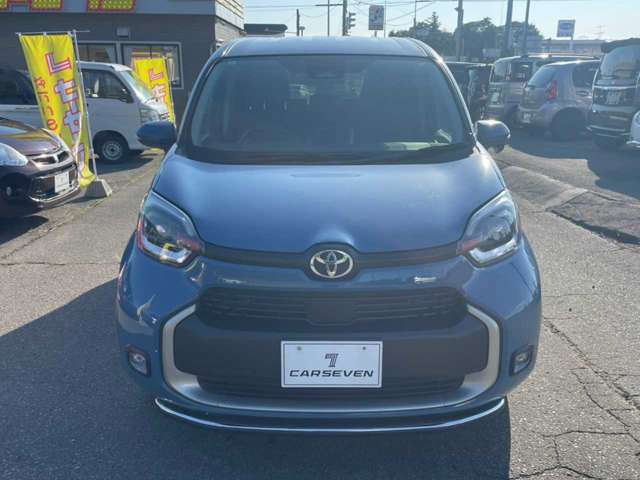 Toyota Sienta 2