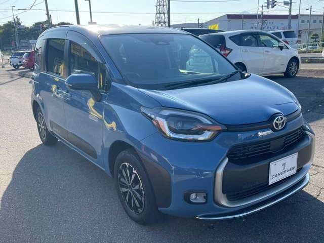 Toyota Sienta 6
