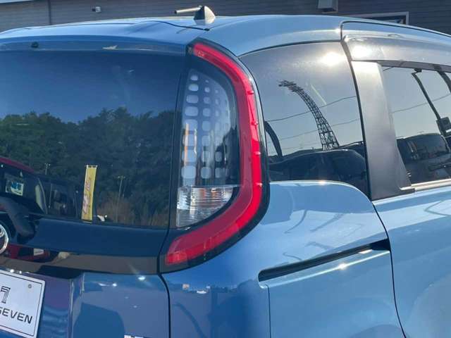 Toyota Sienta 10