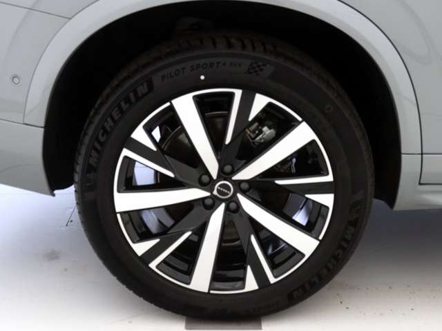 Volvo XC90 8