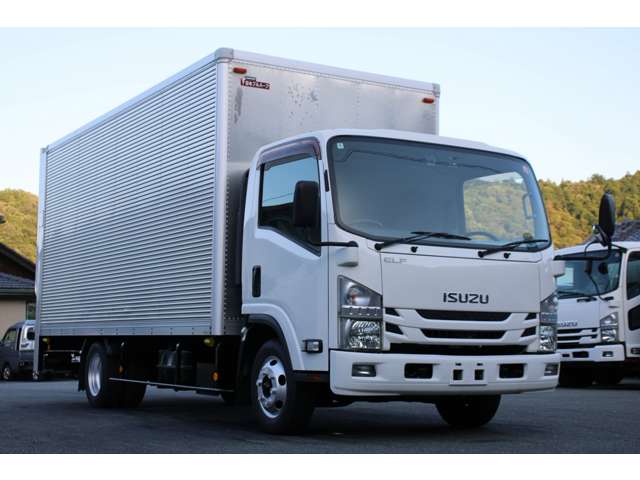 Isuzu Elf 5
