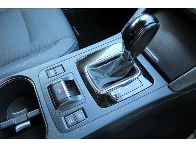 Subaru Legacy Outback 11