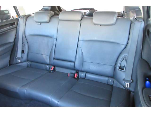 Subaru Legacy Outback 7