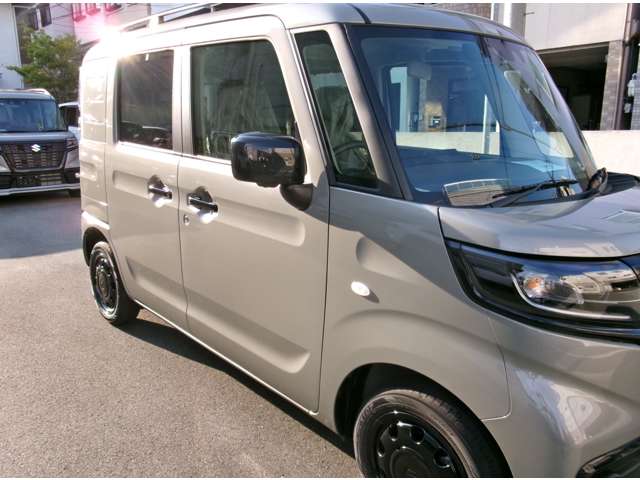 Suzuki Spacia Base 6