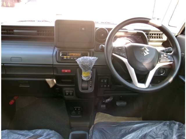 Suzuki Spacia Base 9