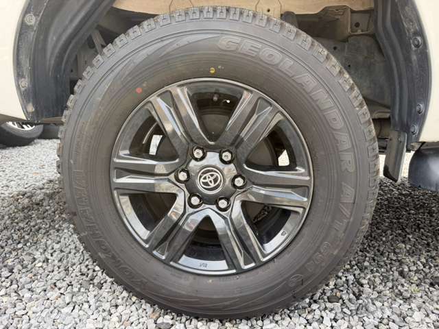 Toyota Hilux 11