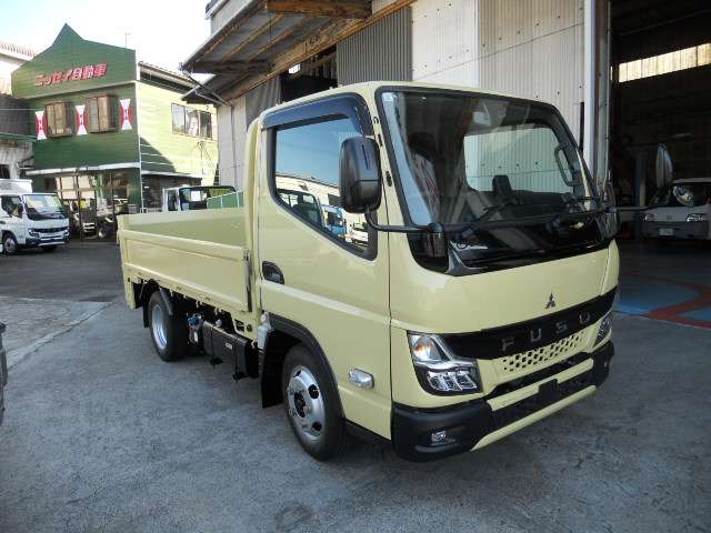 Mitsubishi Fuso Canter 2