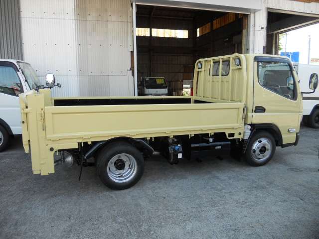 Mitsubishi Fuso Canter 4