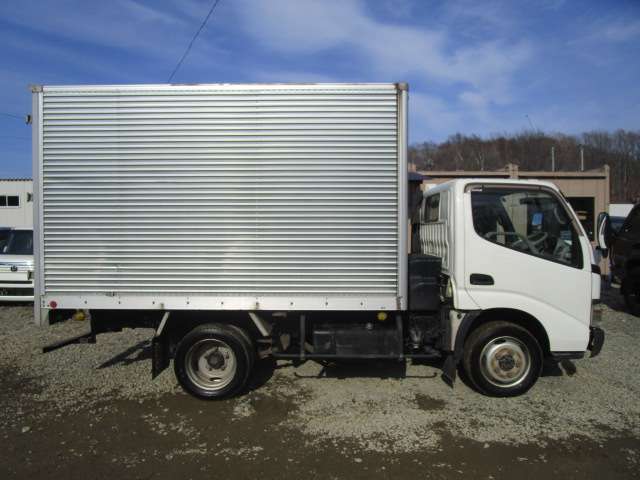 Hino Dutro 5