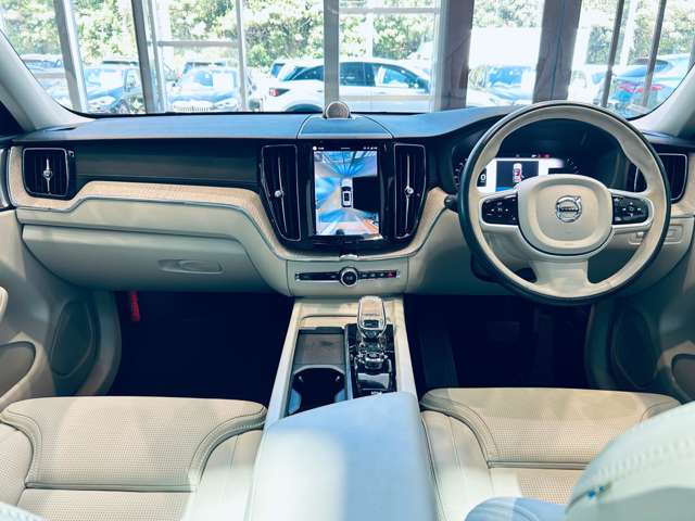Volvo XC60 5