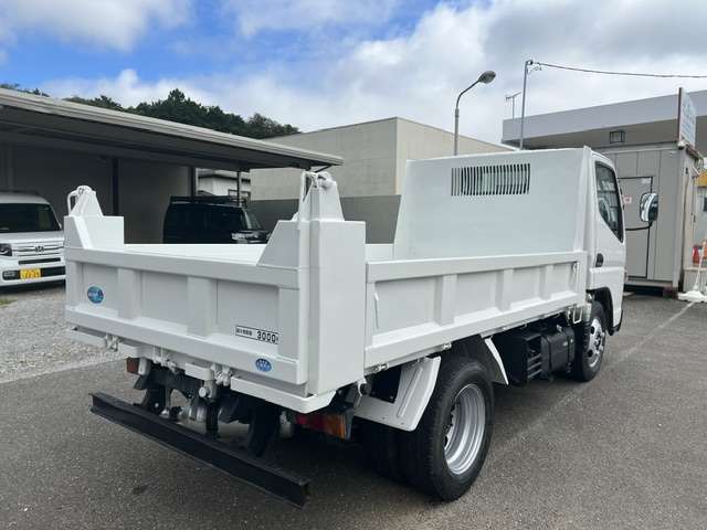 Mitsubishi Fuso Canter 7