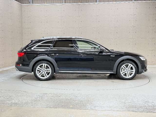 Audi A4 Allroad Quattro 13