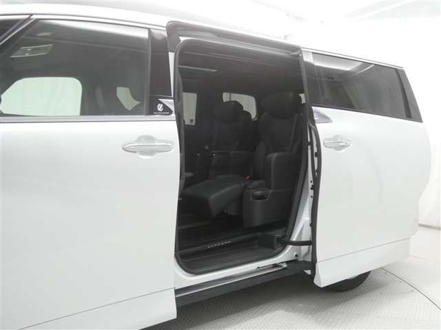 Toyota Alphard Z 3