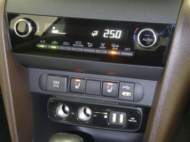 Toyota Yaris Cross 12