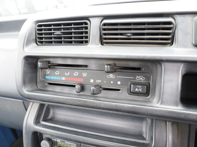 Daihatsu Hijet Truck 12