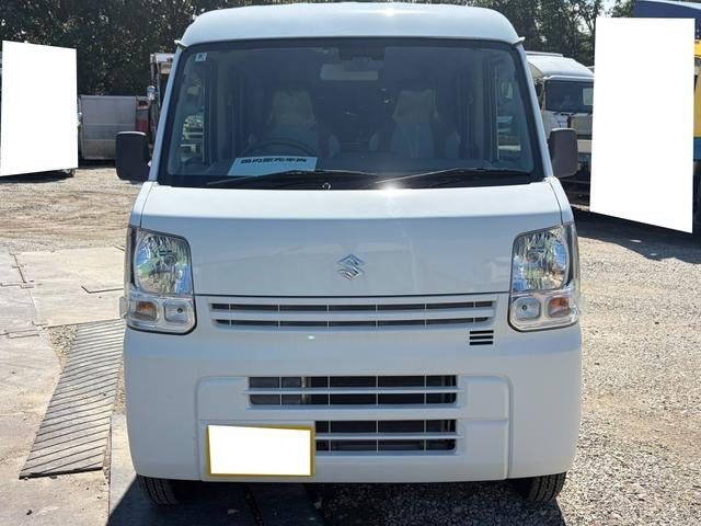 Suzuki Every 2