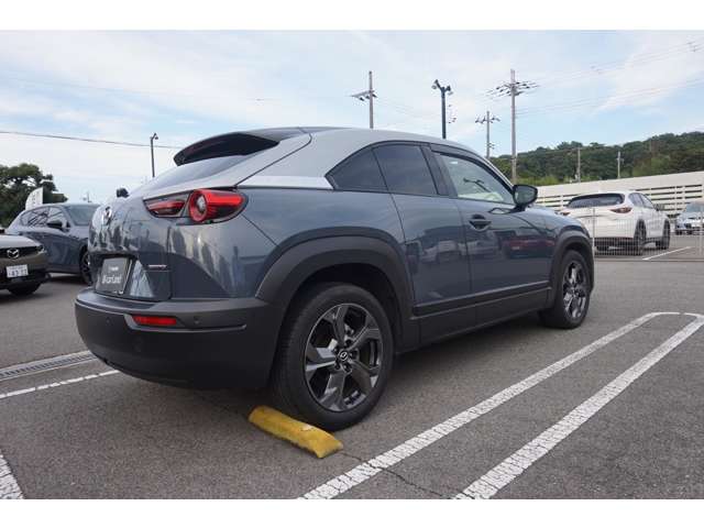 Mazda MX-30 6