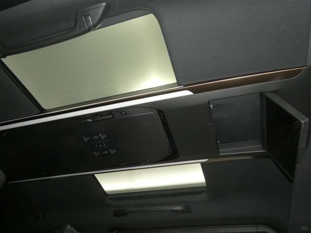 Toyota Alphard 5