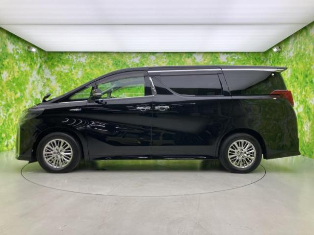 Toyota Alphard 5