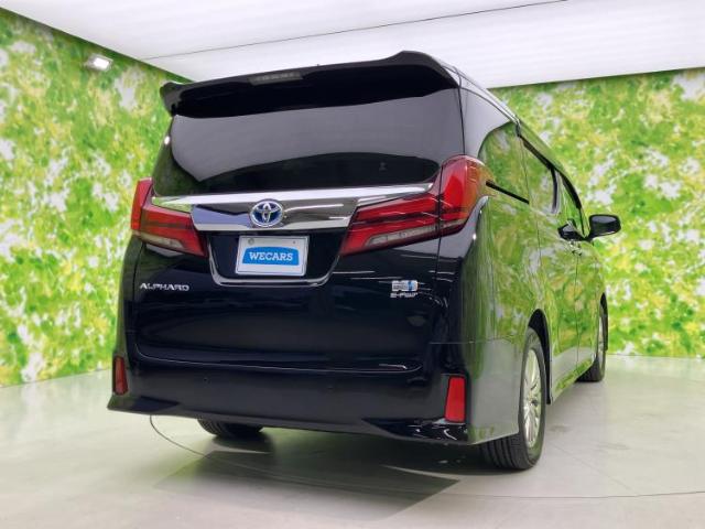 Toyota Alphard 6