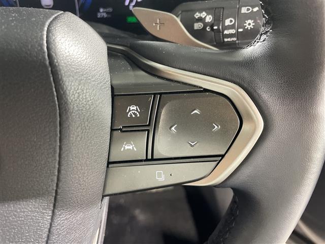 Lexus NX 11