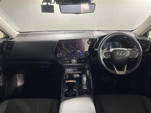Lexus NX 7