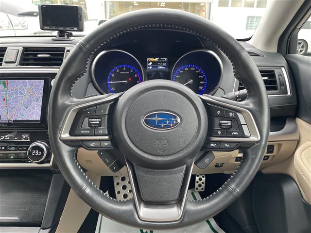 Subaru Legacy Outback 3
