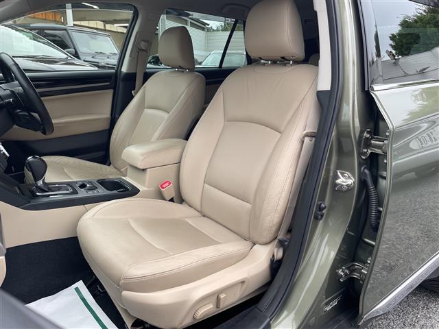 Subaru Legacy Outback 6