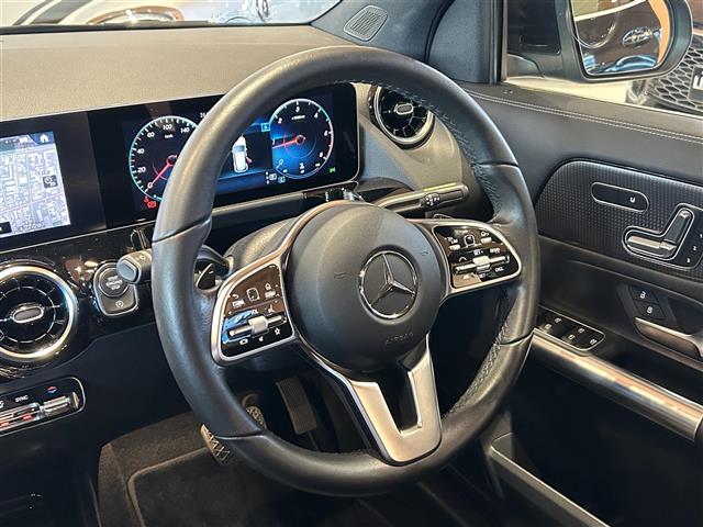 Mercedes-Benz GLA-Class 8