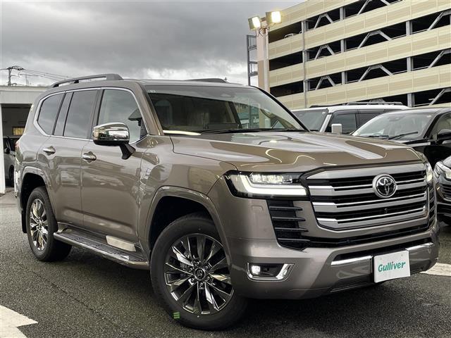 Toyota Land Cruiser 300 7