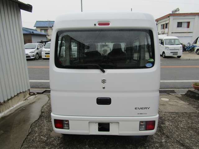 Suzuki Every 8