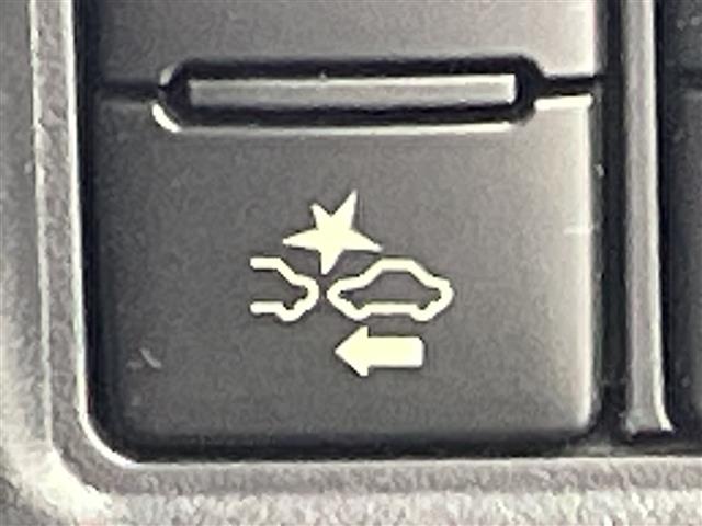 Toyota Noah 11
