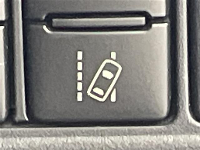 Toyota Noah 12