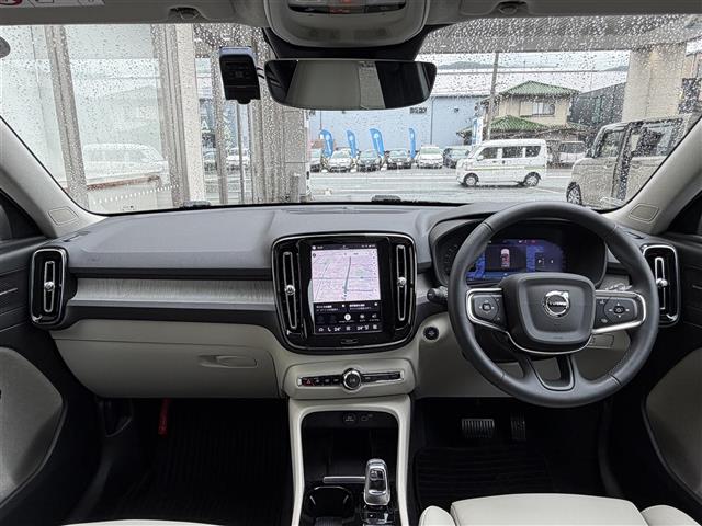 Volvo XC40 5