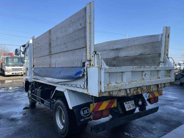 UD Trucks Condor 8