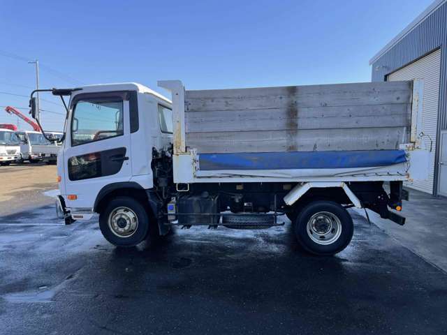 UD Trucks Condor 9